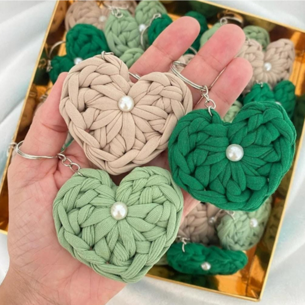 lembrancinha em coração aniversario/ cha de bebe/ cha revelacao com tag personalizada