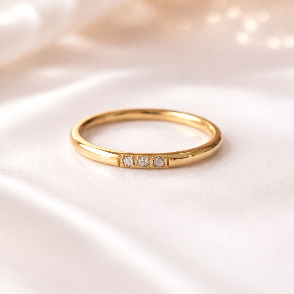 Anel com 3 Pedrinhas Aço Inoxidável 316L (2mm) em Oferta na Shopee