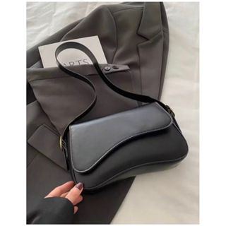 Bolsa Feminina de Mão e Ombro Baguete Premium- Couro Sintético em Oferta na Shopee