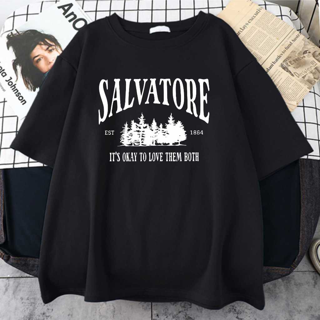 Camiseta Salvatore It's Okay To Love Them Both Unissex