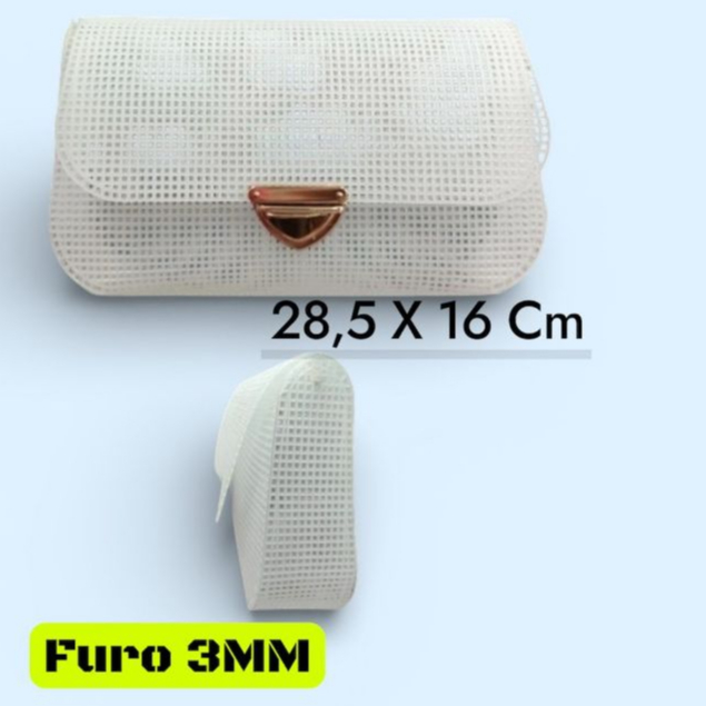 Malha Chenille Para Bolsa 53.5x50cm BXWG10 Tela Plástica Com Furos Para Fio 3 à 4 MM em Oferta na Shopee