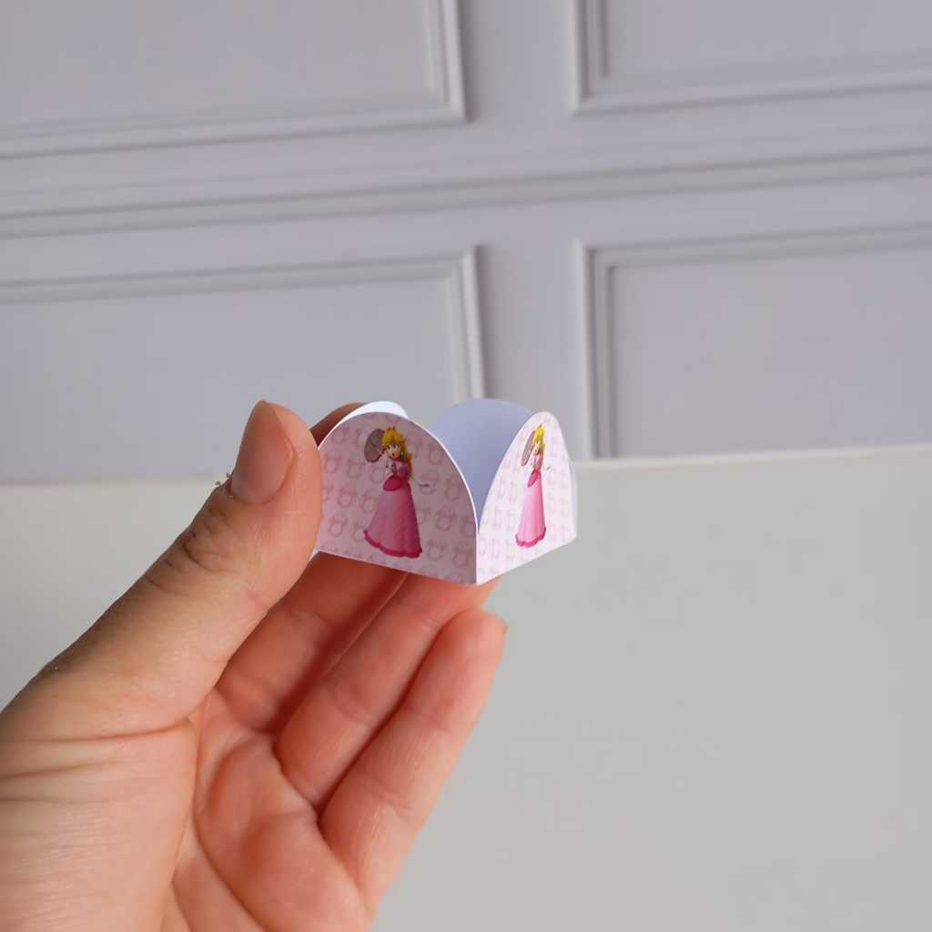 25 a 95 Forminha de doce brigadeiro Personalizada  Princesa  Peach 4 pétalas - Festa de aniversário