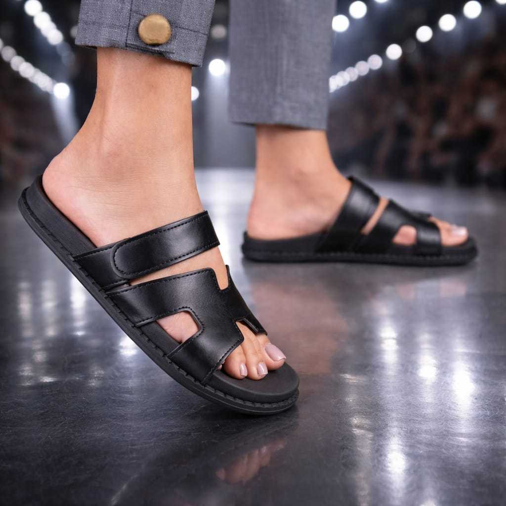 Sandália Papete do 34 ao 42 Birken Rasteirinha Feminina modelo tira larga em Oferta na Shopee