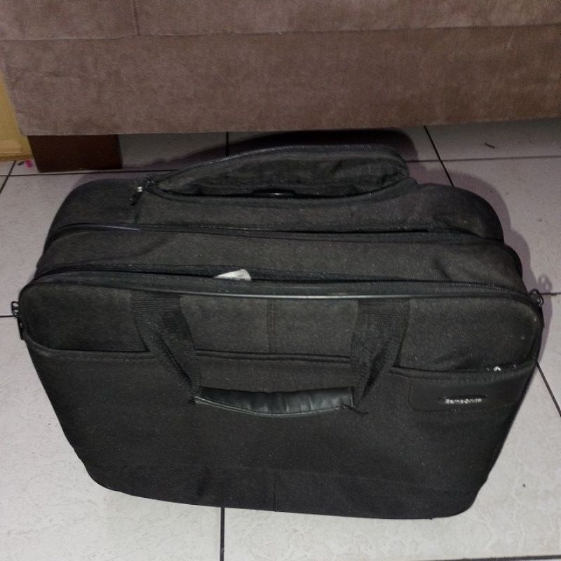 pasta executiva com rodas preta  samsonite.