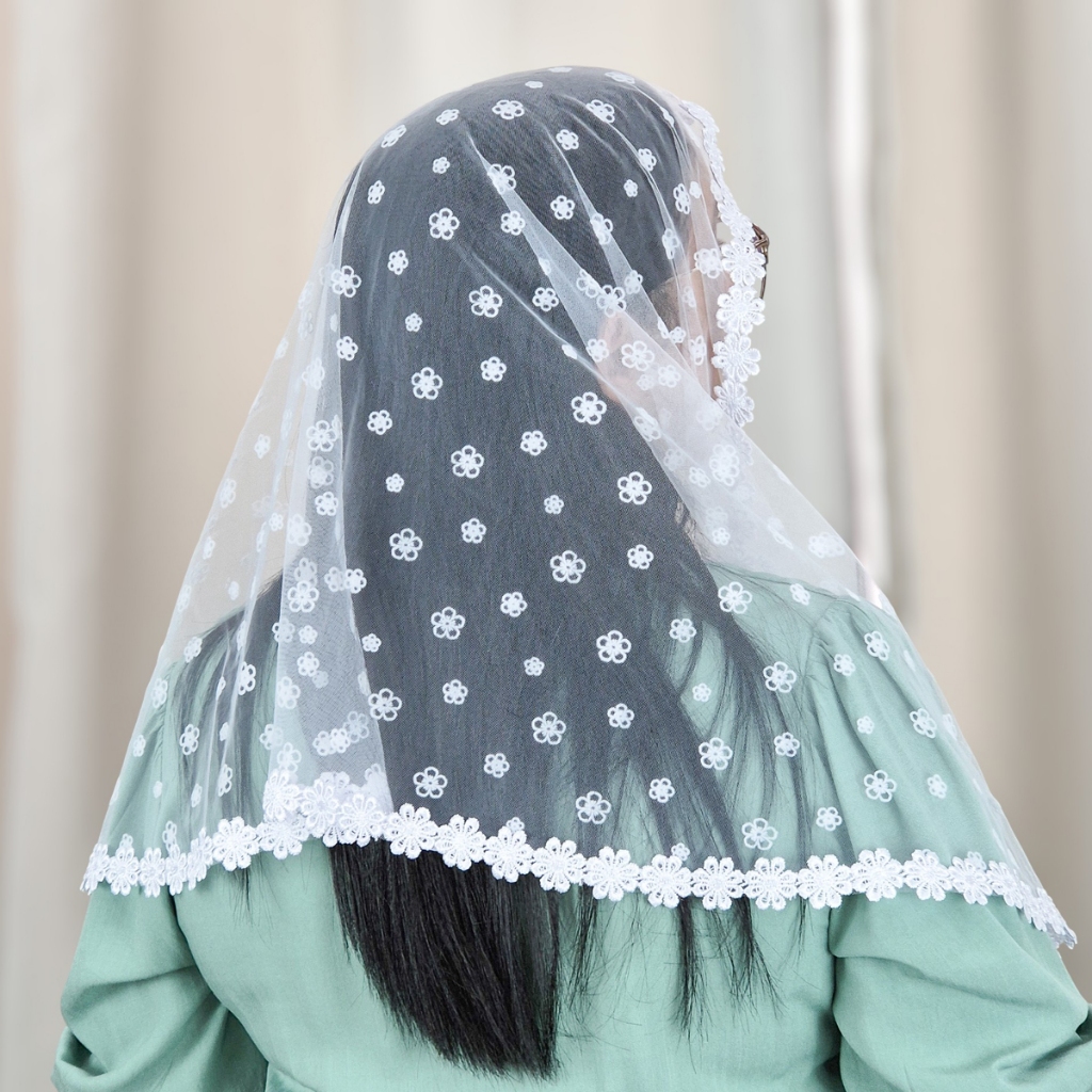 Véu Católico para Missa Tule Poá Flor Pequena Renda Floral Branco Oval (Cleide Poá Flor)