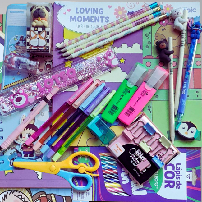 Kit Presente Barato Menina Papelaria 32 Itens Caderno Livro Lapis Colorir Marca Texto Lapiseira Borrachas Canetas Régua