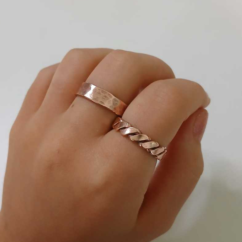 KIT 2 ANÉIS -- ANÉL TRAMADO + ANÉL MARCHETADO EM 100% COBRE ANATÔMICO E AJUSTÁVEL em Oferta na Shopee