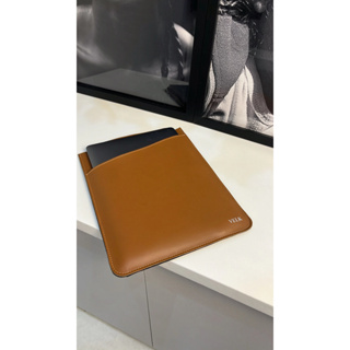 Capa Sleeve Velk Notebook + iPad em Couro Legítimo – 2 em 1 Elegante em Oferta na Shopee