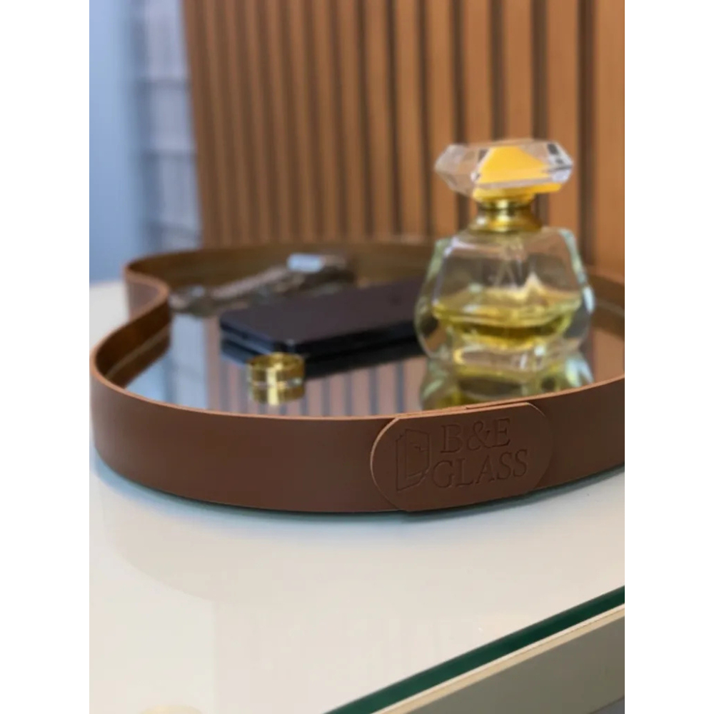 Bandeja Decorativa Pera Espelhada Couro Orgânico 36x25 cm