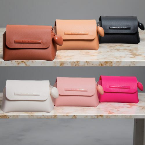 Bolsinha Feminina Suellen Pequena com Coração | Clutch e Porta Maquiagem Perez