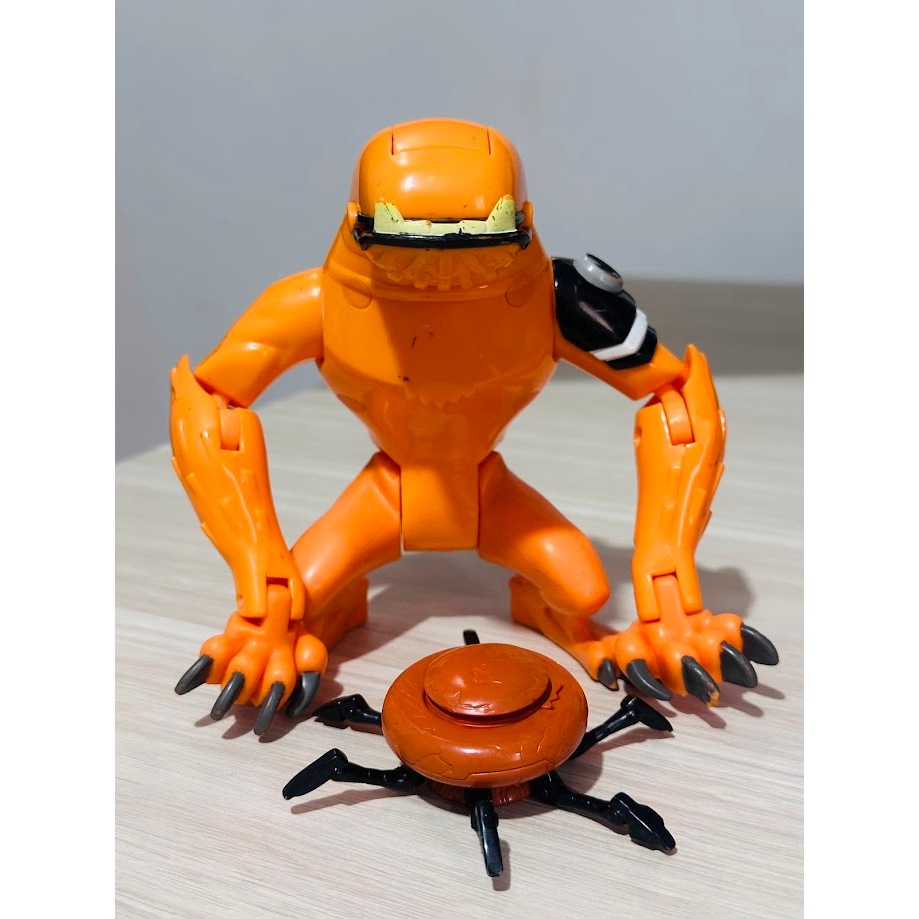 Boneco Besta Dna Alien Heroes Ben 10 Clássico Original Bandai Usado