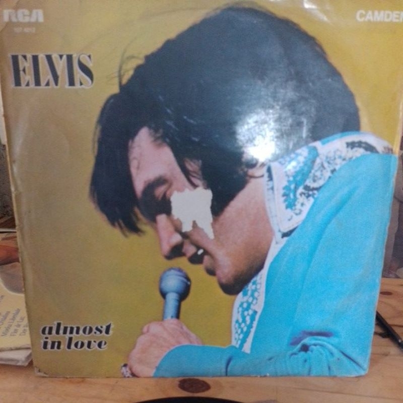 LP - ELVIS PRESLEY - ALMOST IN LOVE -1971- DETALHE NA CAPA