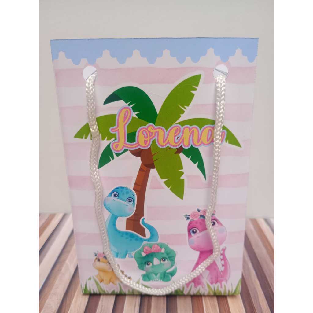 Sacolinha personalizada Dino Baby menina  PEGUE E MONTE Lembrancinha de aniversário Sacolinha surpresa