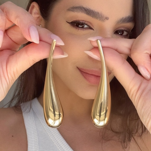 Brinco em Formato Aspiral | Elegante Banho Dourado ou Prateado | Moda Blogueira em Oferta na Shopee