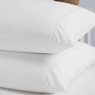 Par de fronha micropercal 400 fios em Oferta na Shopee