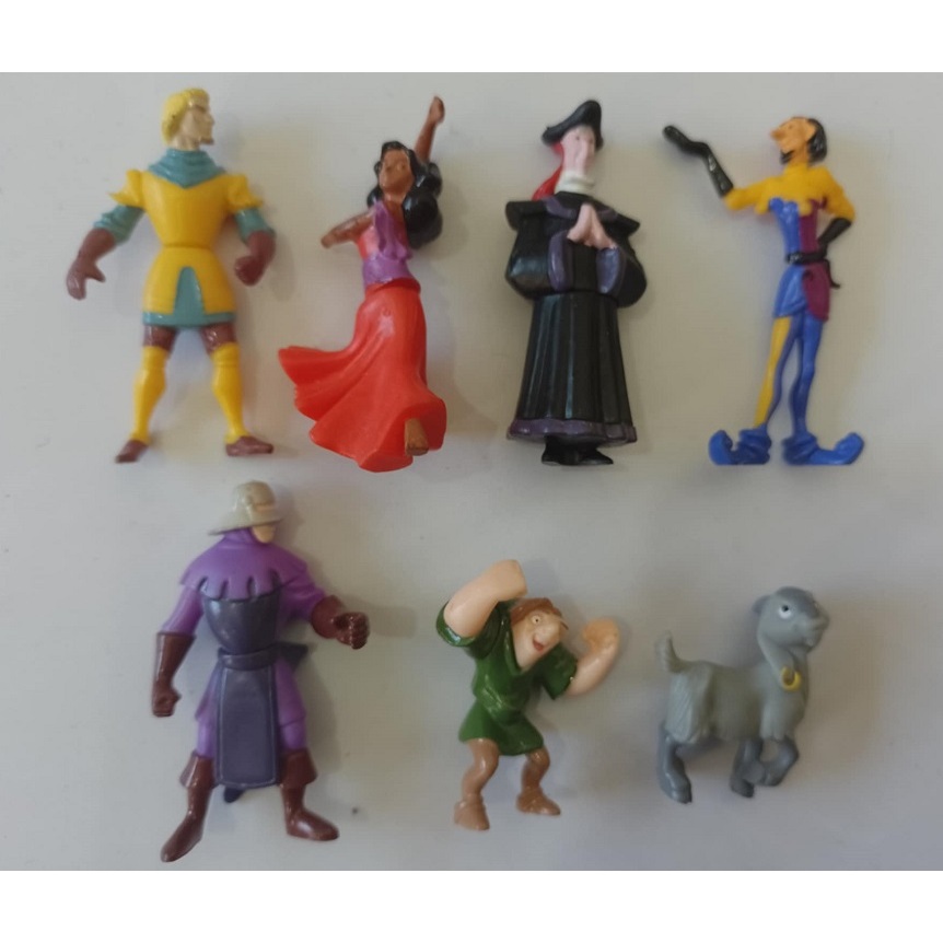 Kinder Ovo - Lote Corcunda De Notre Dame com 7 personagens (firma Nestle)