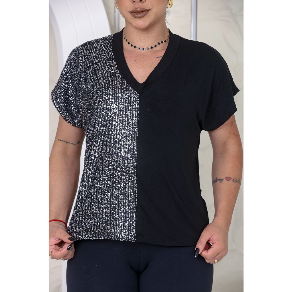 Blusa Camiseta Feminina Metade em Paetê Brilho Manga Curta Moda Festa Casual Premium