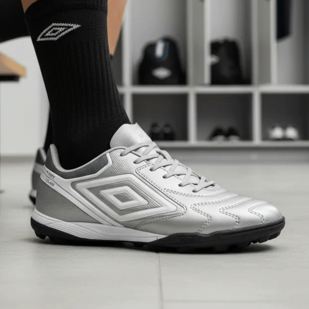 Chuteira Society Umbro Adamant Master Class Club em Oferta na Shopee