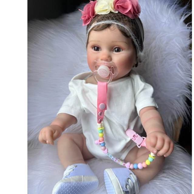Bebê Reborn Corpinho silicone 50 cm Cabelinho fio a fio kit maddie marcas de veias pintura 3D PROMOÇÃO envio imediato