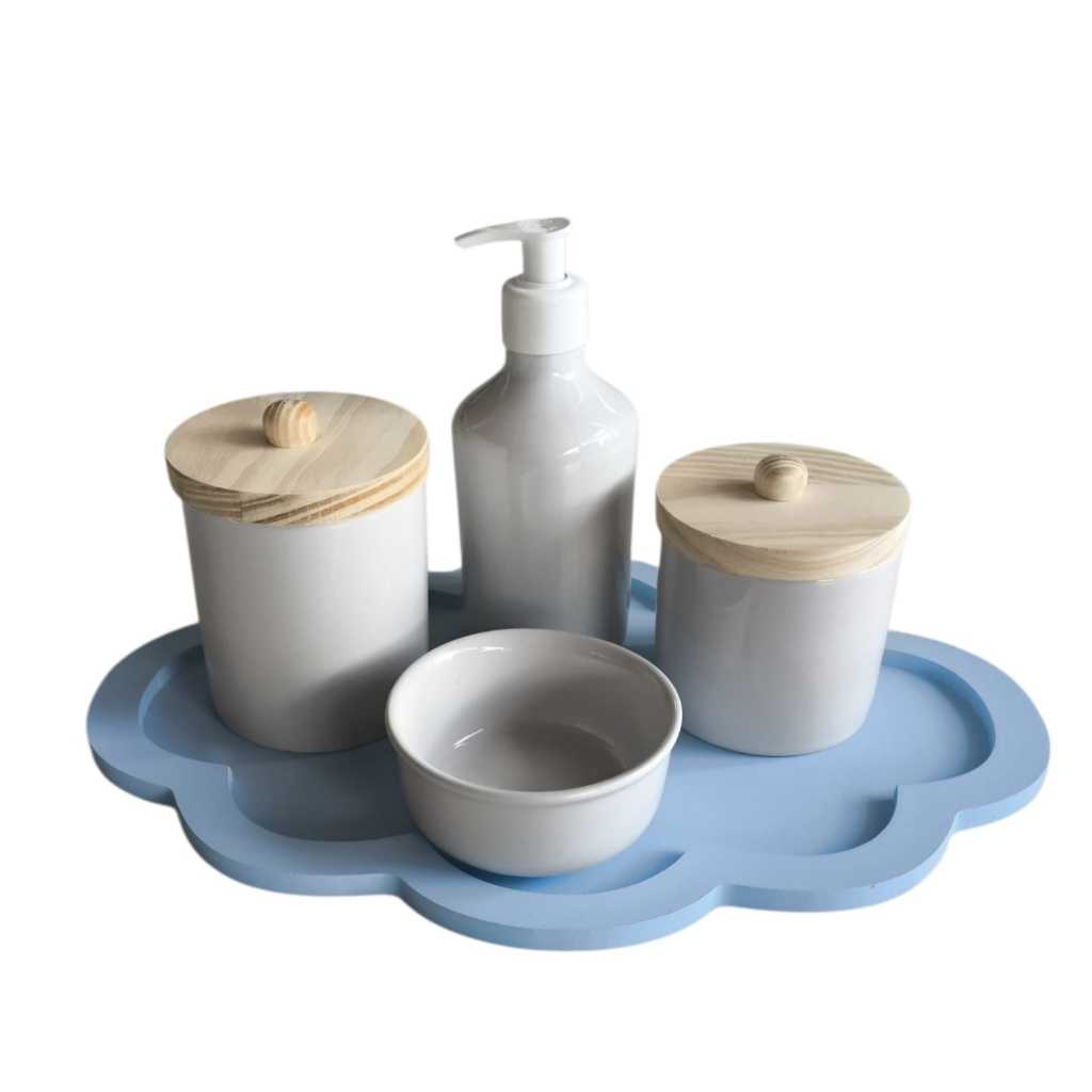 Kit Higiene para bebê porcelana potes com tampa madeira saboneteira liquida bandeja nuvem azul menino maternidade