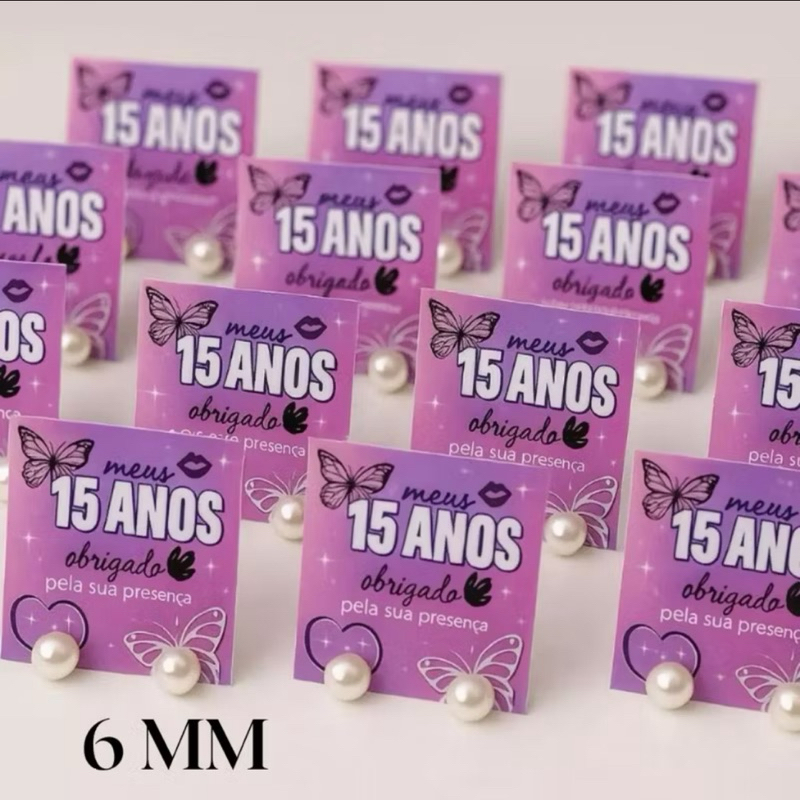 50 ou 100 Tags de 15 anos com brinco pérola 6mm. NÃO PERSONALIZAMOS. Mimo para convidados. Presente para convidados. em Oferta na Shopee