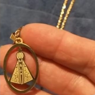 Cordão Baiano com medalha Nossa Senhora Aparecida moeda antiga banhada a ouro