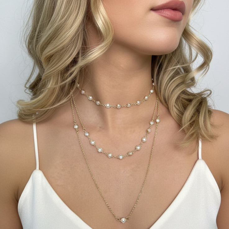 Colar Triplo Feminino Dourado 3 Camadas Variados Corações e Cristais - Acessório Feminino Elegante