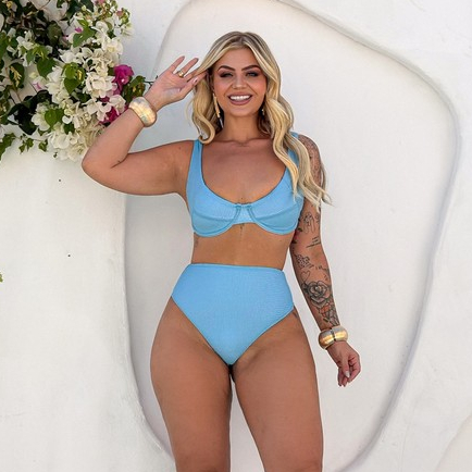 Biquíni Conjunto Stella – Meia-Taça com Aro e Recortes, Calcinha Hot Pants Fio Duplo – Azul Céu