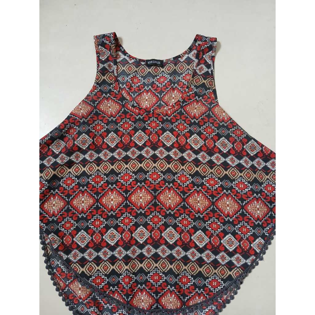 BLUSA BATA VINTAGE IMPORTADA AMERICANA ÉTNICA BOHO CHIC HIPPIE POMPONS FEMININA REGATA ALÇAS