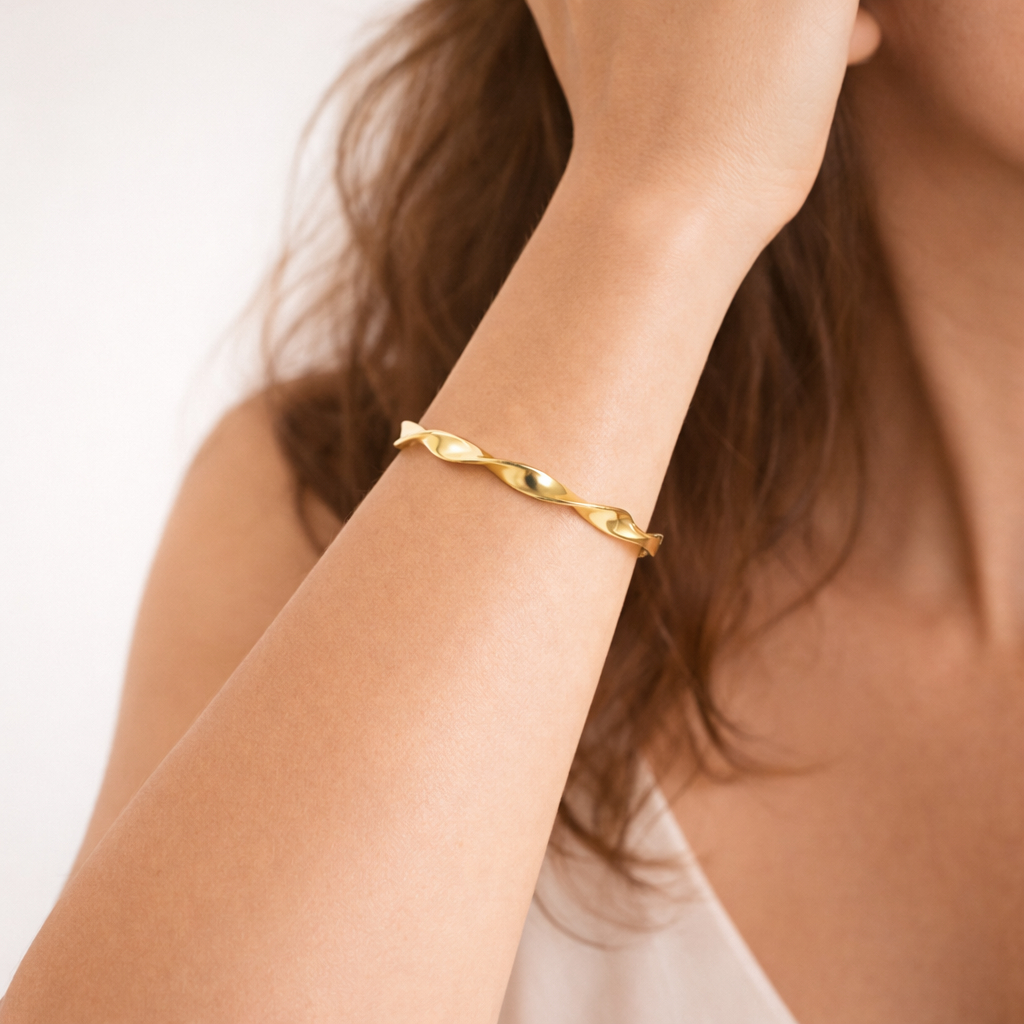 Bracelete Pulseira Feminino Com Curvas Orgânicas Minimalista Sofisticado Garantia Banhado A Ouro 18k