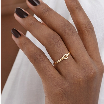 Anel Feminino Regulável Dourado Com Detalhe De Nó Acabamento Polido Presente Folheado A Ouro 18k