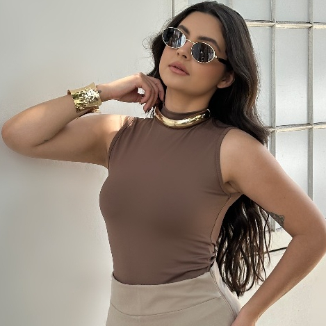 Regata Feminina Gola Alta Básica Dia a Dia Confortável Minimalista em Oferta na Shopee