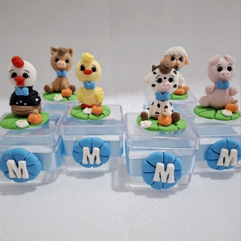 Lembrancinha Fazendinha Baby Luxo com Caixinha Acrílica –Kit Personalizado com letra do nome | Festa Infantil Menino