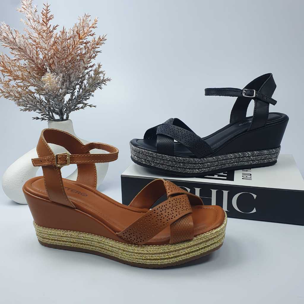 Sandália Casual Feminina Bottero Anabela 365903 Elegância e Conforto em um Só Calçado