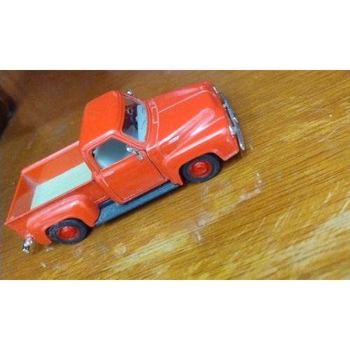 Miniatura Caminhonete Chevrolet 3100 Vermelha Diecast Antiga Colecionável