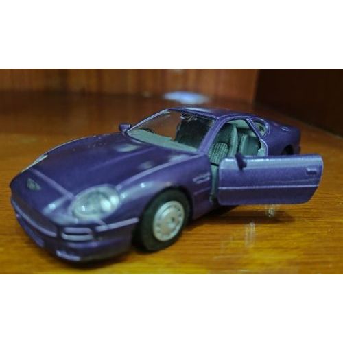 Miniatura Aston Martin V12 Vantage Escala 1/40 Metal Abre Portas Coleção Luxo PARA COLECIONADOR