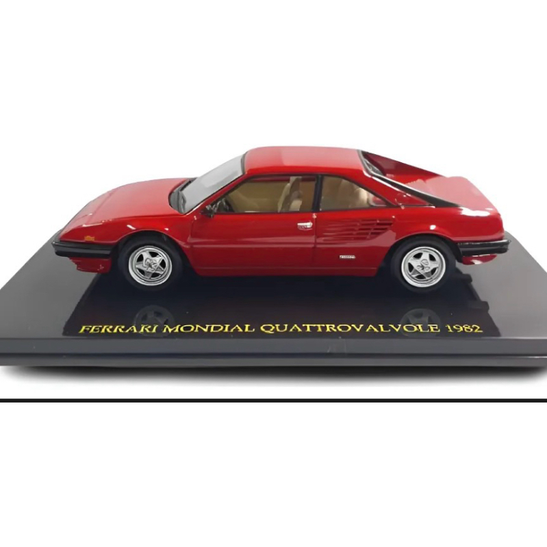 Miniatura Ferrari Mondial Quattrovalvole 1982 1:43 Ixo Vermelho