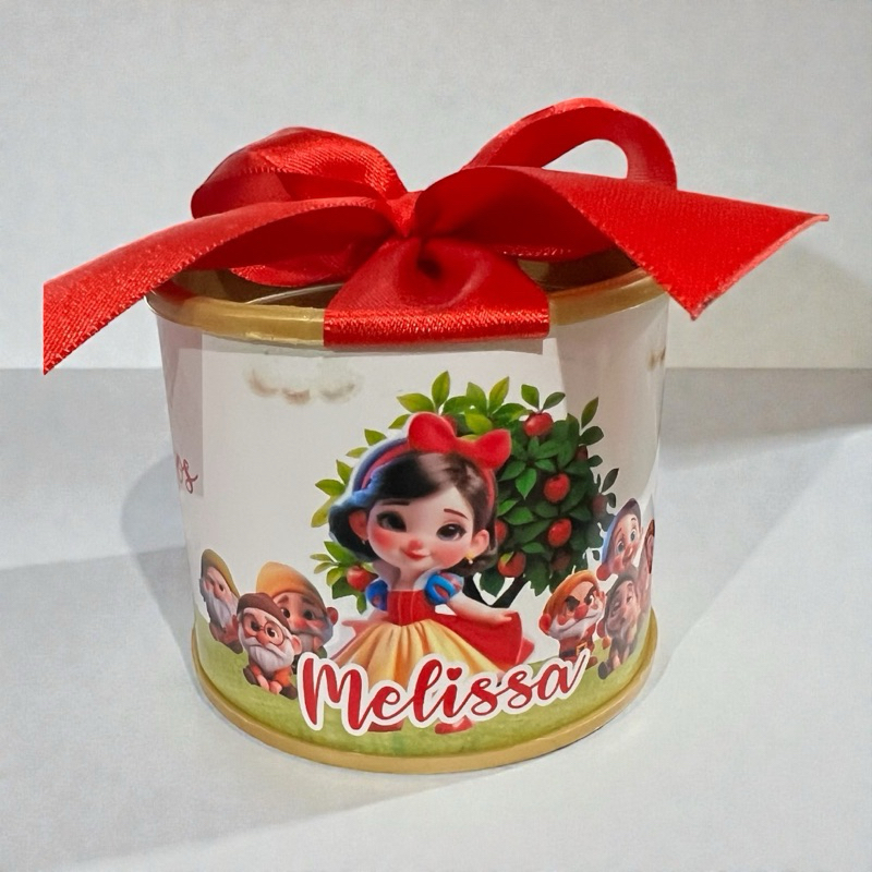 Kit Tubo Lata 5x6cm Personalizada • Lembrancinha aniversário• festa infantil • diversos temas • Branca de neve