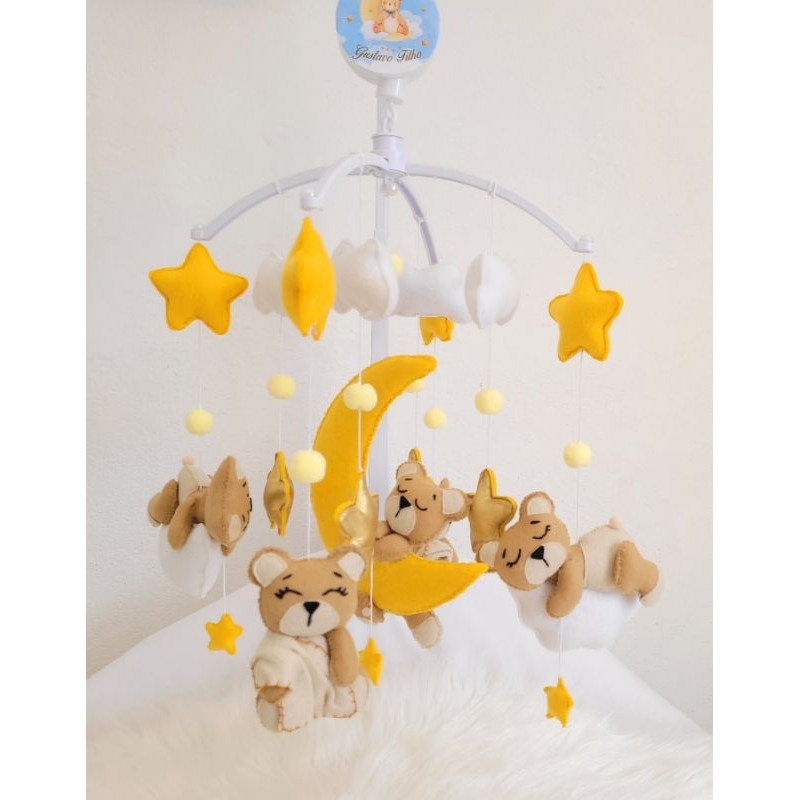 Móbile de Berço Musical Ursinho no Céu Giratório Baby - Móbile Personalizado Urso Nuvem e Estrela Feltro Luxo