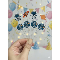 Topo de docinho Astronauta Personalizado - Vários Temas