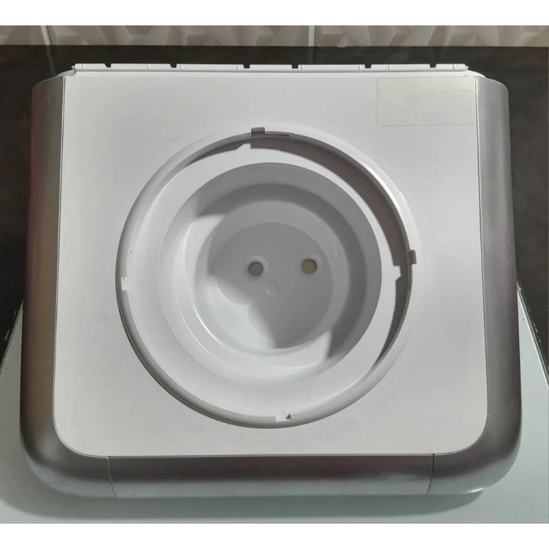 Tampa superior  bebedouro Electrolux Wd10E