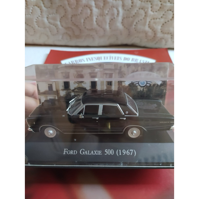 MINIATURA FORD GALAXIE 500 ANO 1967 CARROS INESQUECÍVEIS DO BRASIL PLANETA DELAGOSTINI