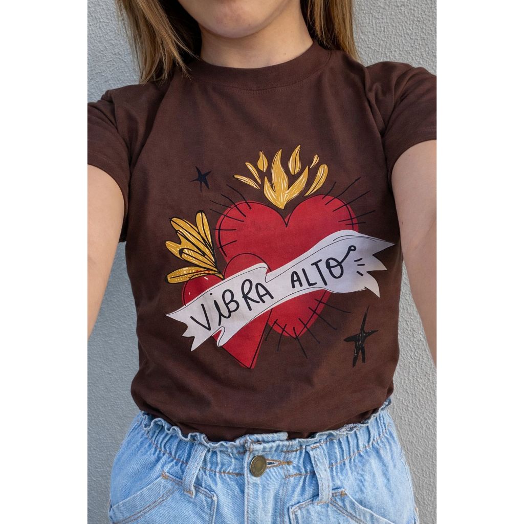 CAMISETA T-SHIRT FEMININA 100% ALGODÃO TENDENCIA MODA FEMININA CORAÇÃO