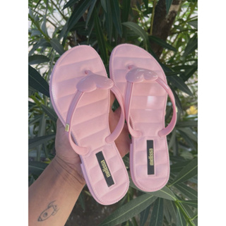 CHINELO FEMININO CORAÇÃO COM PINGENTE NA TIRA em Oferta na Shopee