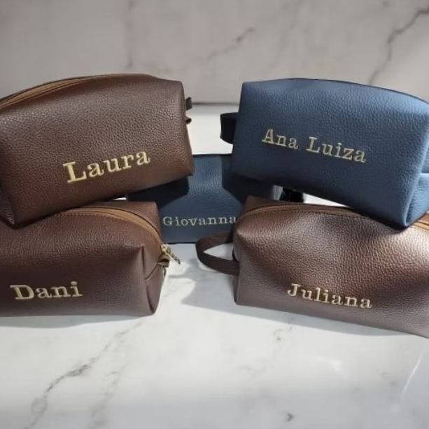 Necessaire Personalizada Media Em Sintético - lembrancinha Casamento Aniversário Madrinha 15anos