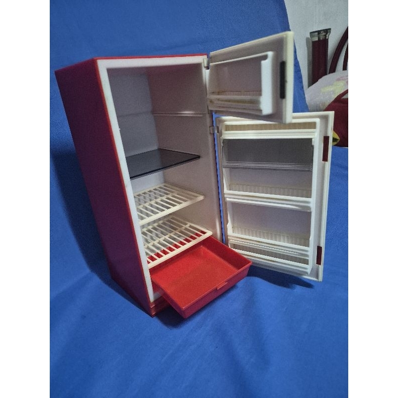 Brinquedo Mini Geladeira Elka 28cm Antiga com detalhe