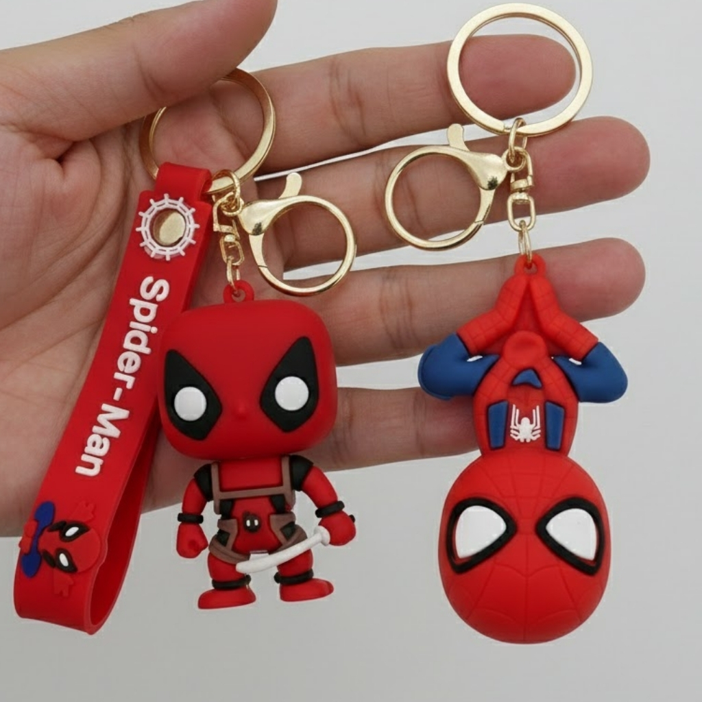 Kit 2 Chaveiros Deadpool e Homem-Aranha Marvel Silicone Penduricalho para Mochila Chave de Carro