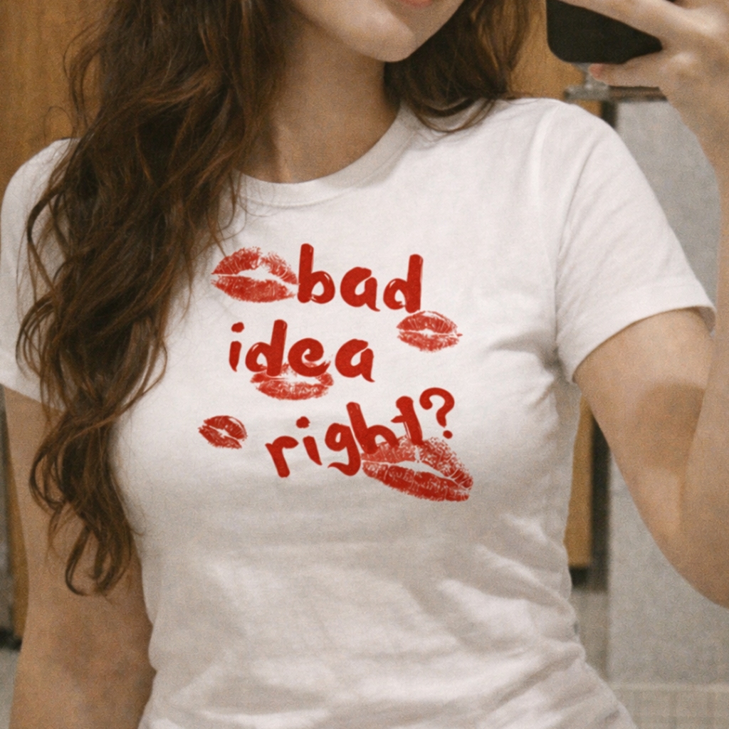 Camiseta Feminina bad idea right baby look(Olivia Rodrigo)  T-shirt Vintage Y2K estética