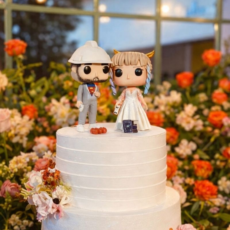 Topo de Bolo Funko Pop Casal de Noivos Personalizado em Biscuit