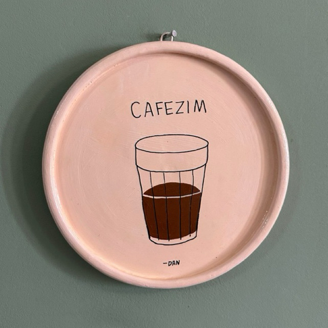 Prato decorativos de argila para parede - Cafezim